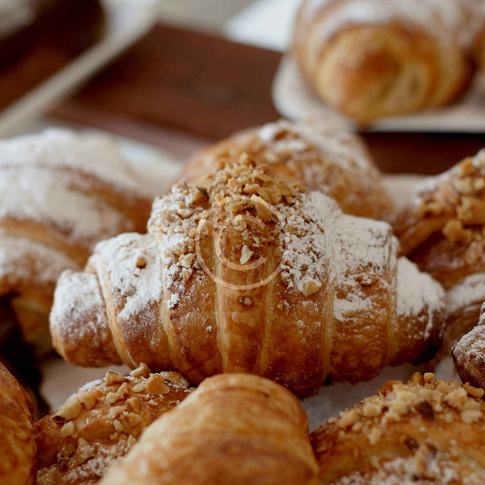 Almond croissant - Image 2