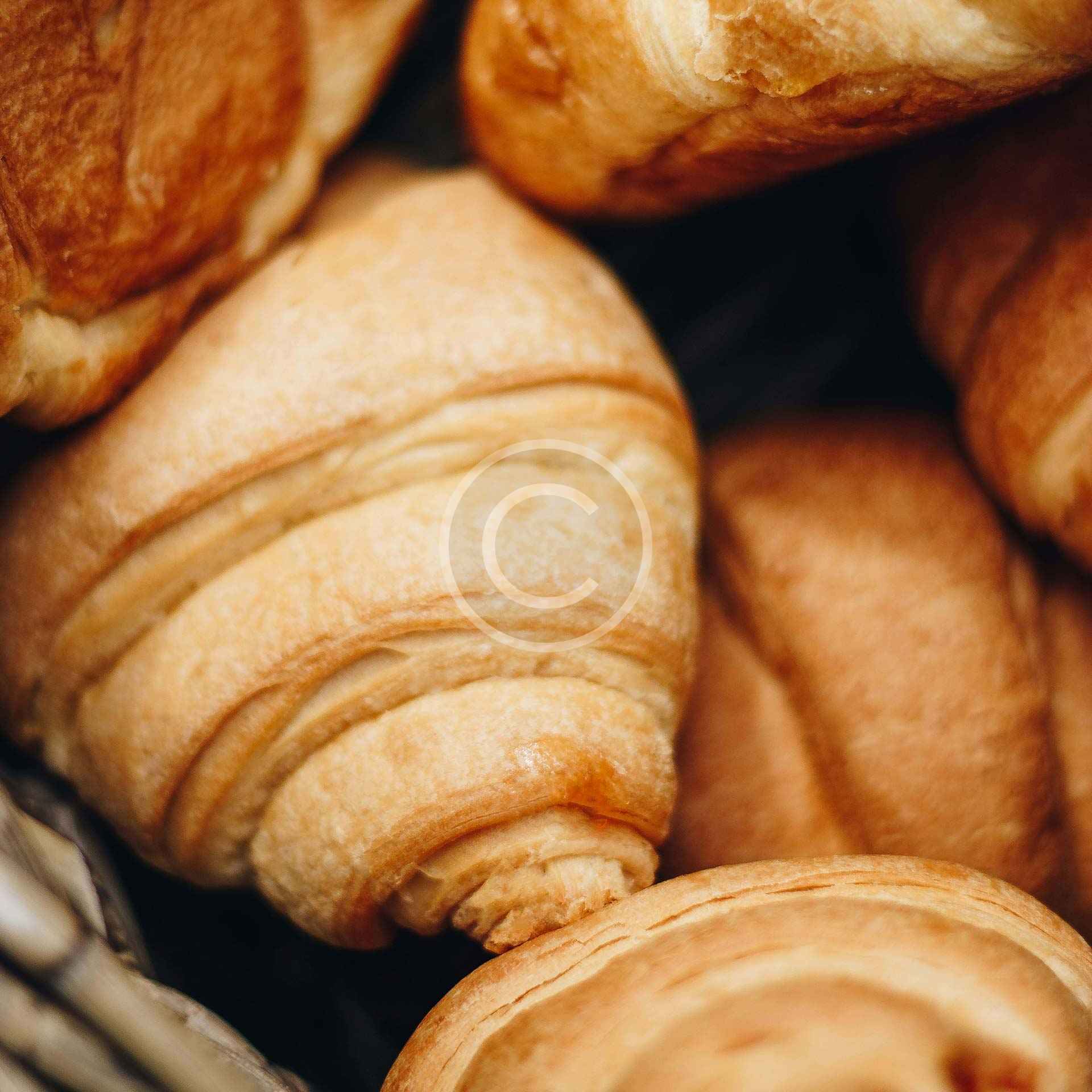 Almond croissant - Image 6